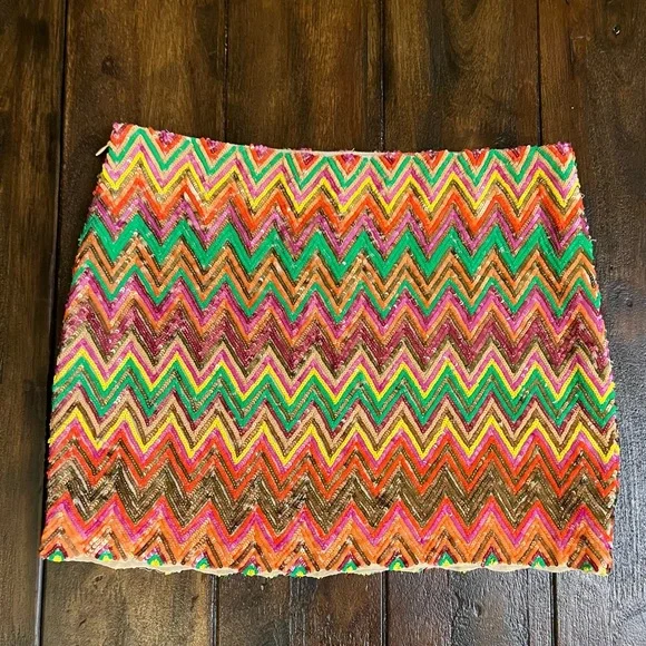 Haute Hippie Sequin Chevron Mini Skirt Silk NWT - Picture 4 of 6
